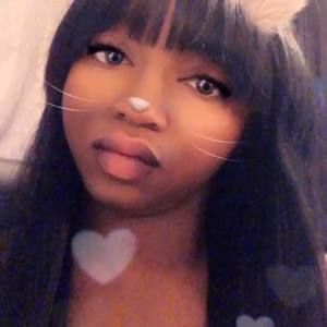 Meet your Posher, Ayeshia